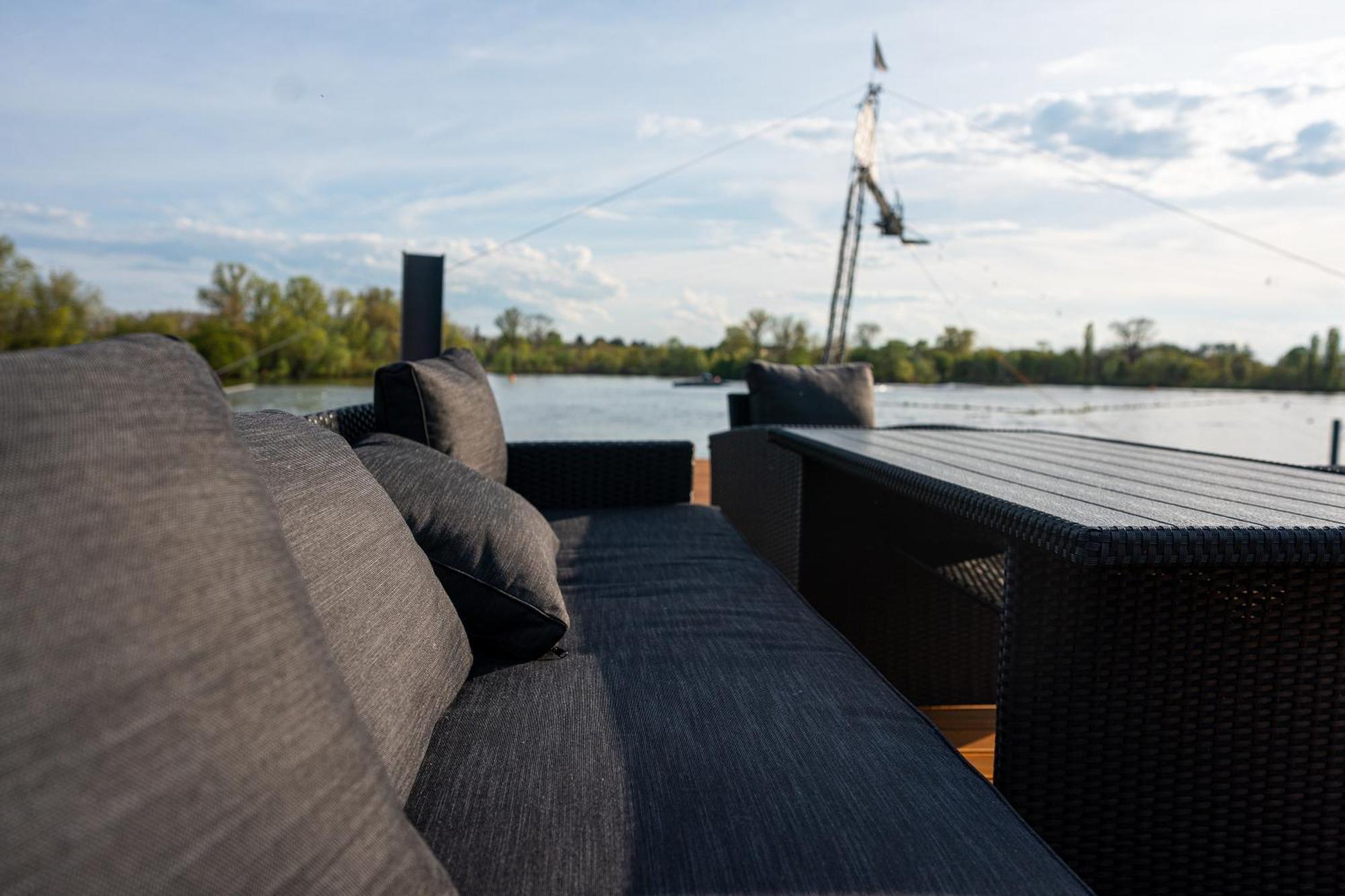 House Boat S Vyhledem Na Wake Park Botel Brandys nad Labem-Stara Boleslav